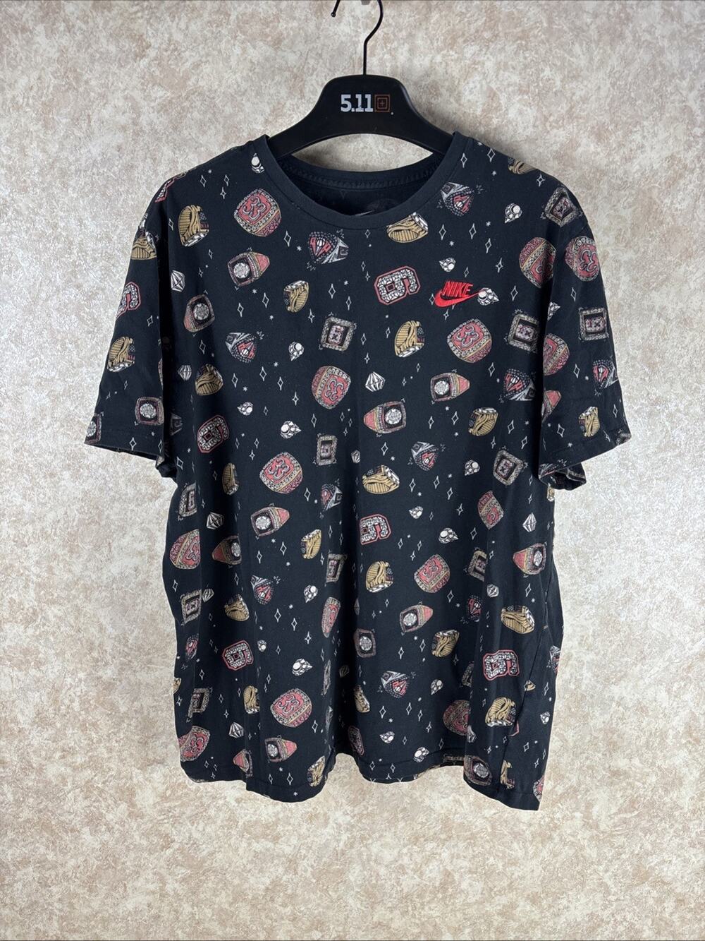 The Nike Tee T-Shirt Men Size 2XL Diamonds & Championship Rings Pattern AOP